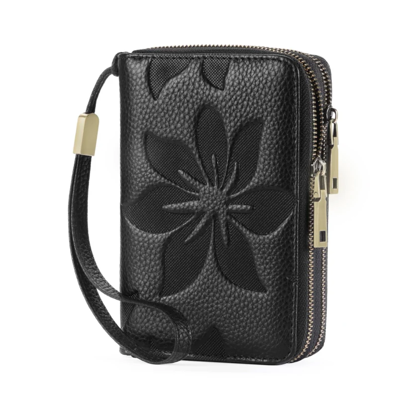 Medium-sized leather wallet with RFID protection