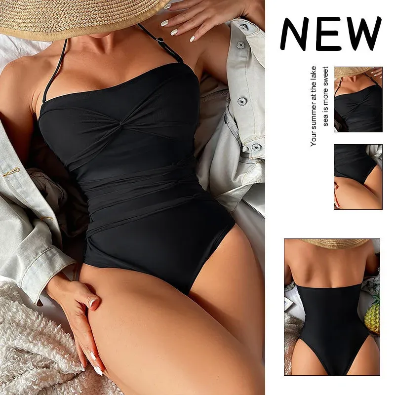 Damen Einteiler Badeanzug mit eleganter Wickeloptik und figurformendem Design – Maréssa
