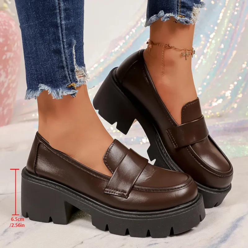 Damen Chunky Plateau-Loafer mit gezackter Gummisohle und Penny-Riemen – Lioré