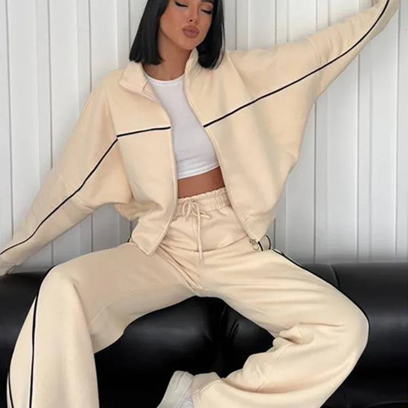 Damen Oversize Trainingsanzug Set mit Reißverschluss hohem Kragen und Kontrastpaspeln – Avérine