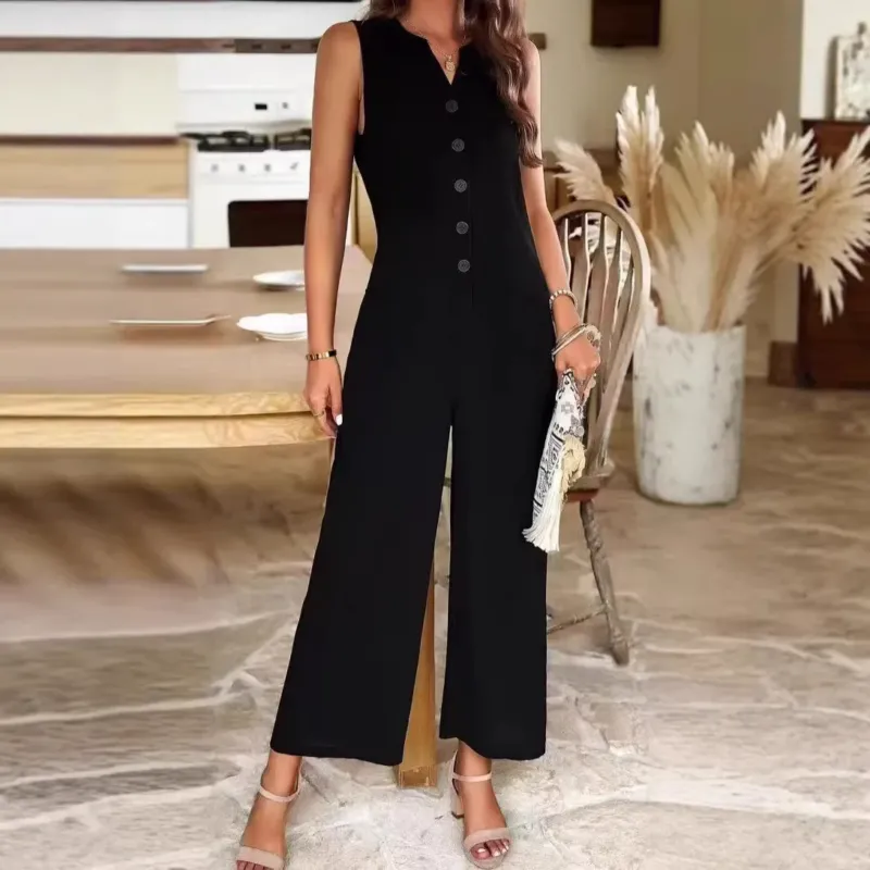 Damen Eleganter Jumpsuit mit Knopfdetails und praktischen Taschen – Solévia