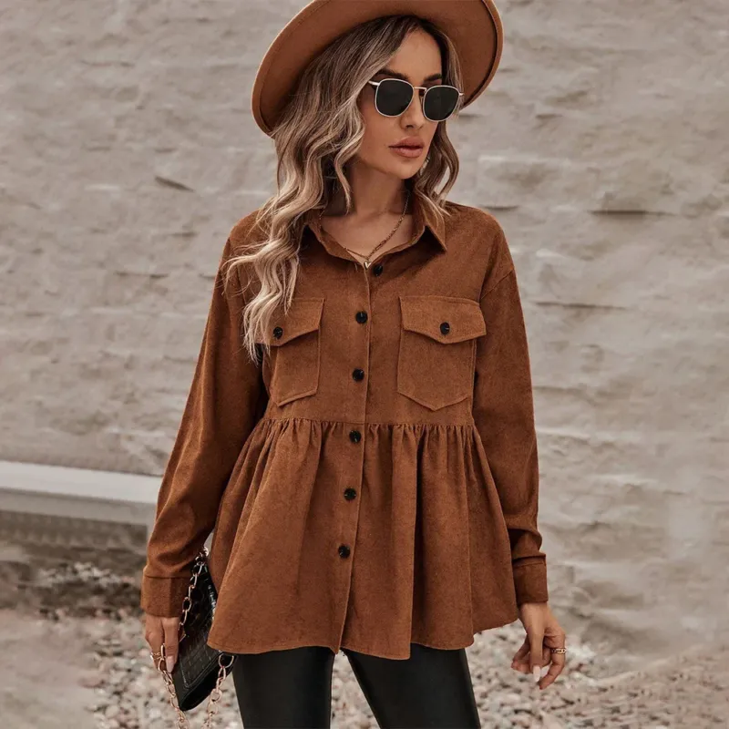 Damen Cord-Peplum-Bluse mit Hemdkragen aufgesetzten Brusttaschen und durchgehender Knopfleiste – Élovi