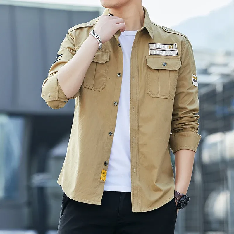 Herren Overshirt im Military-Utility-Stil mit Schulterpatten, Brustklappen und leichtem Baumwollmix Echoarchiv