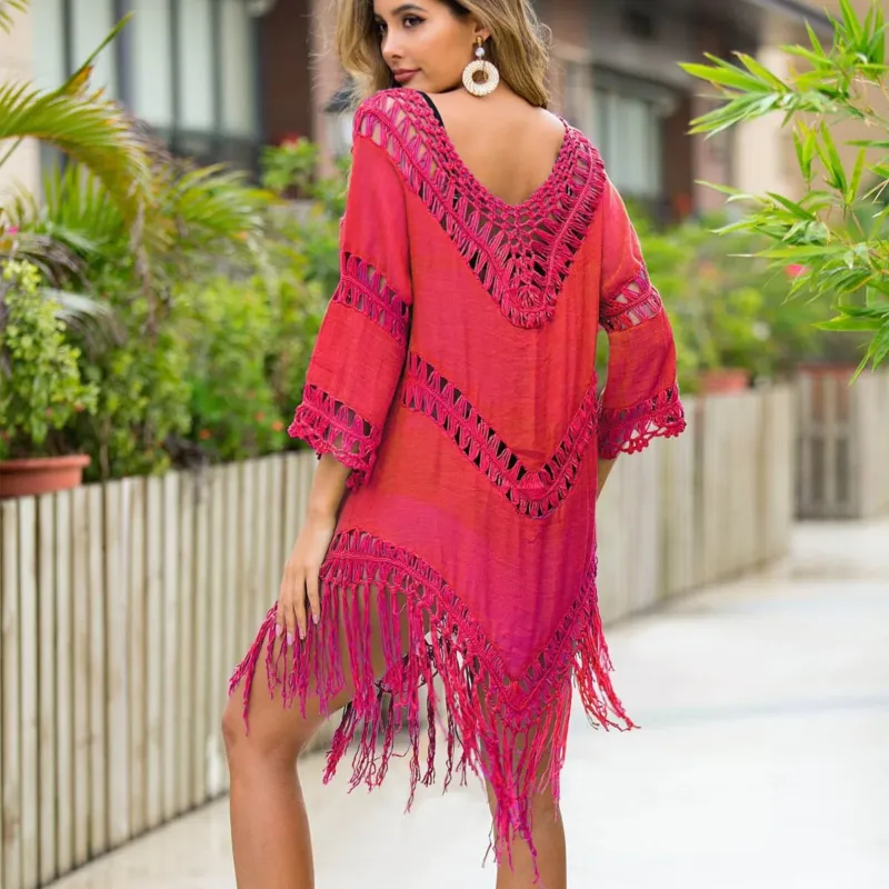 Damen gehäkeltes Strandkleid mit fransigen Details und tiefem V-Ausschnitt – Lunéa