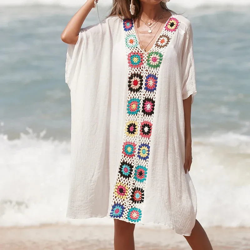 Damen Häkel-Strandtunika im lässigen Oversize-Stil mit bunten Applikationen – Avérine