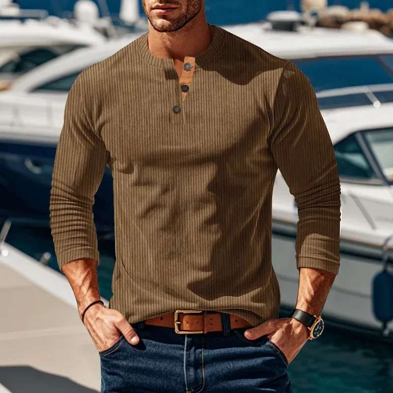 Herren Langarmshirt mit strukturiertem Stehkragen und praktischen Knopfdetails – Arvello