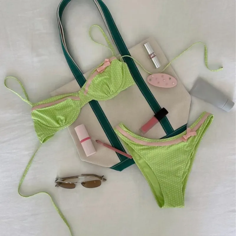 Damen gepunkteter Bikini mit verspieltem Design – Maréssa