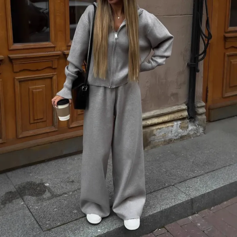 Damen gestricktes Loungewear-Zweiteiler mit kurzem Reißverschluss-Cardigan und weitem Highwaist-Hosenbein – Mavelle
