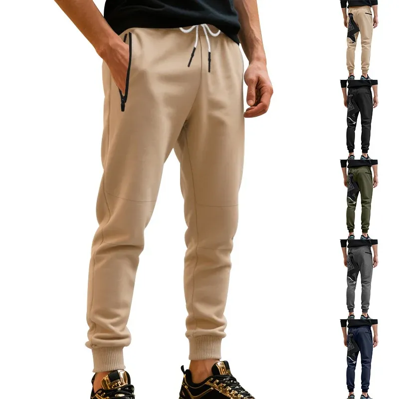 Herren Bequeme Jogginghose aus leichtem Fleece mit elastischem Bund und praktischen Taschen – Sorevano