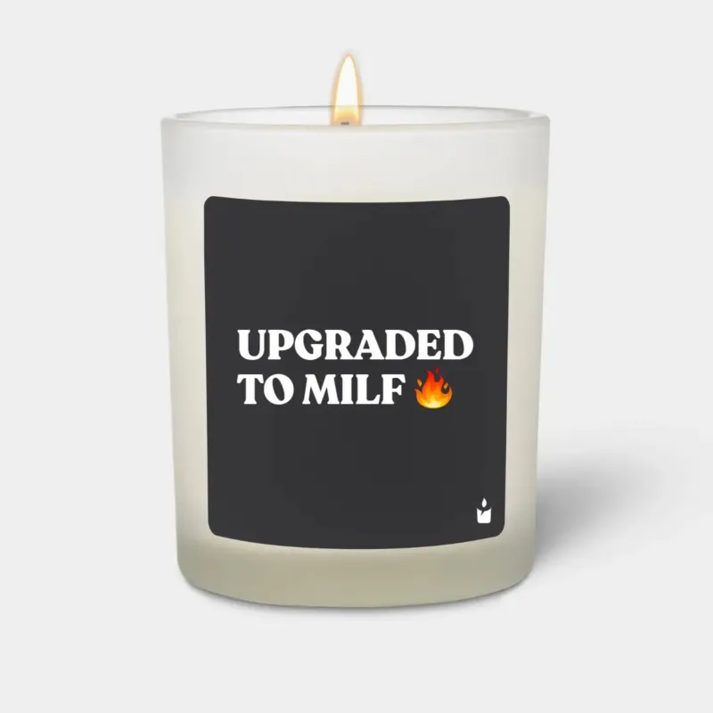 Duftkerze Weiss Flowery Upgraded to MILF von ChattyCandles